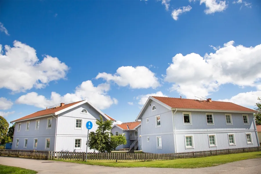 easy-livin-apartment-hotel